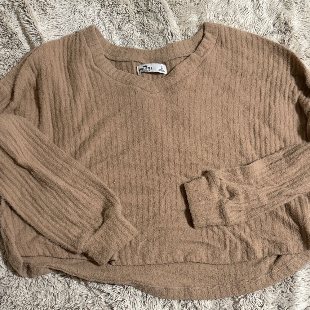 Holster Cozy V-Neck Tan Sweater